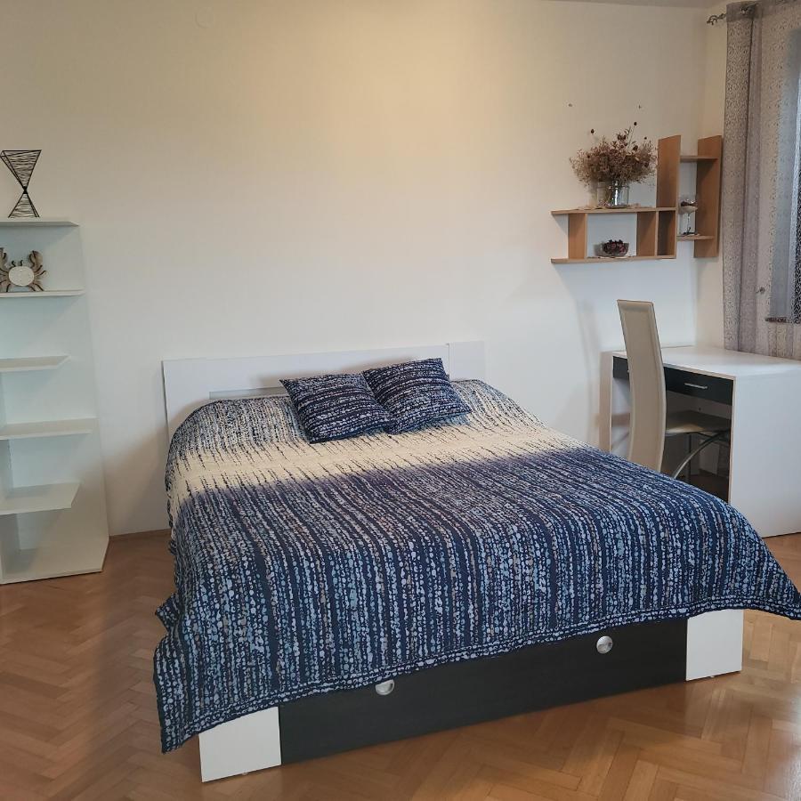 Apartmaji Ri-100 ปอร์โตรอซ ภายนอก รูปภาพ